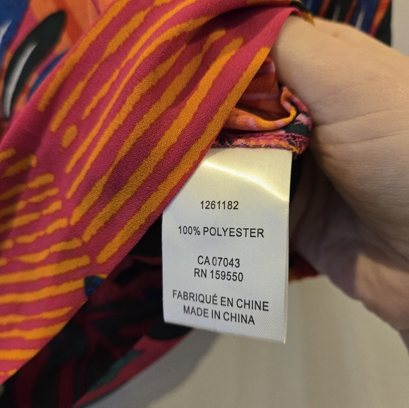 Joie Tropical Print Tie Front Blouse NWT Size Medium - Picture 6 of 9